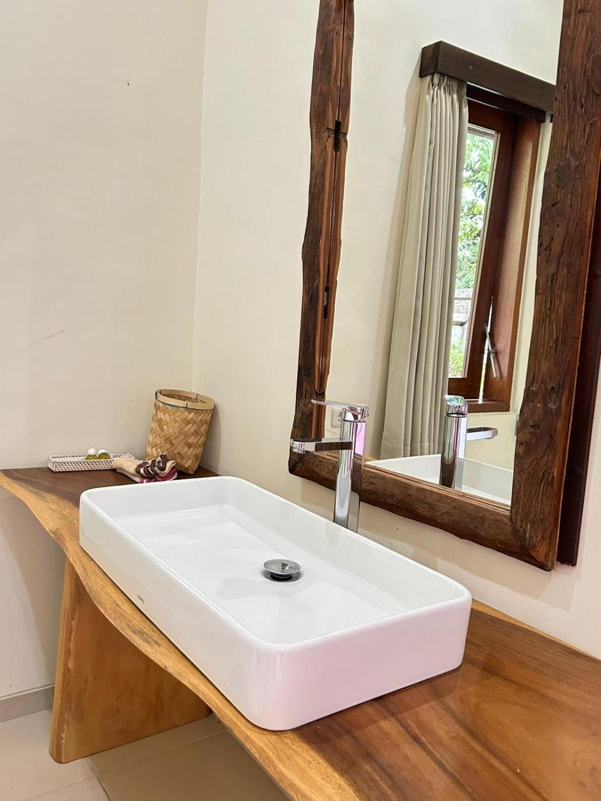 Ponjok Batu Lodge *