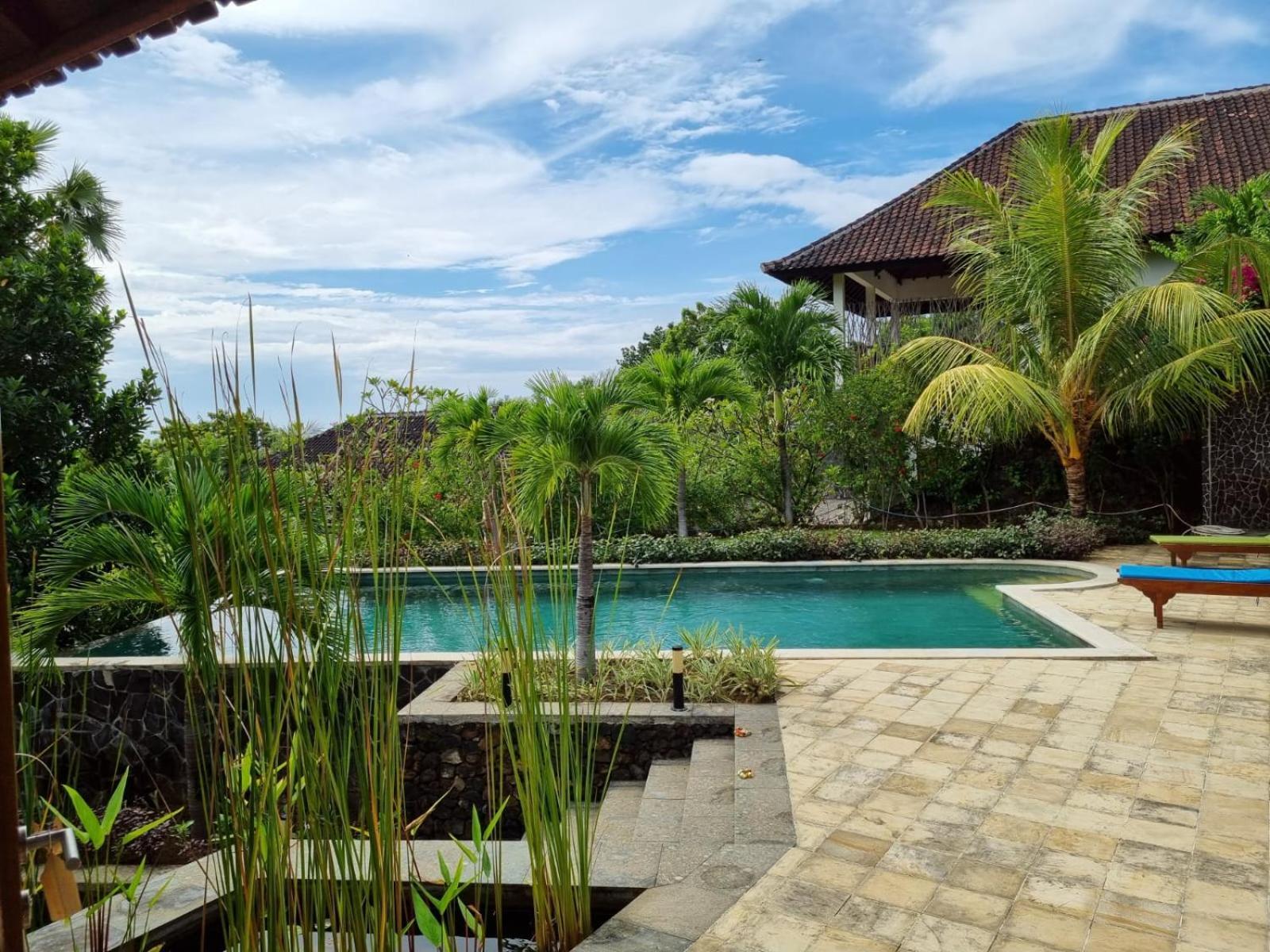 Lodge Ponjok Batu Bukti